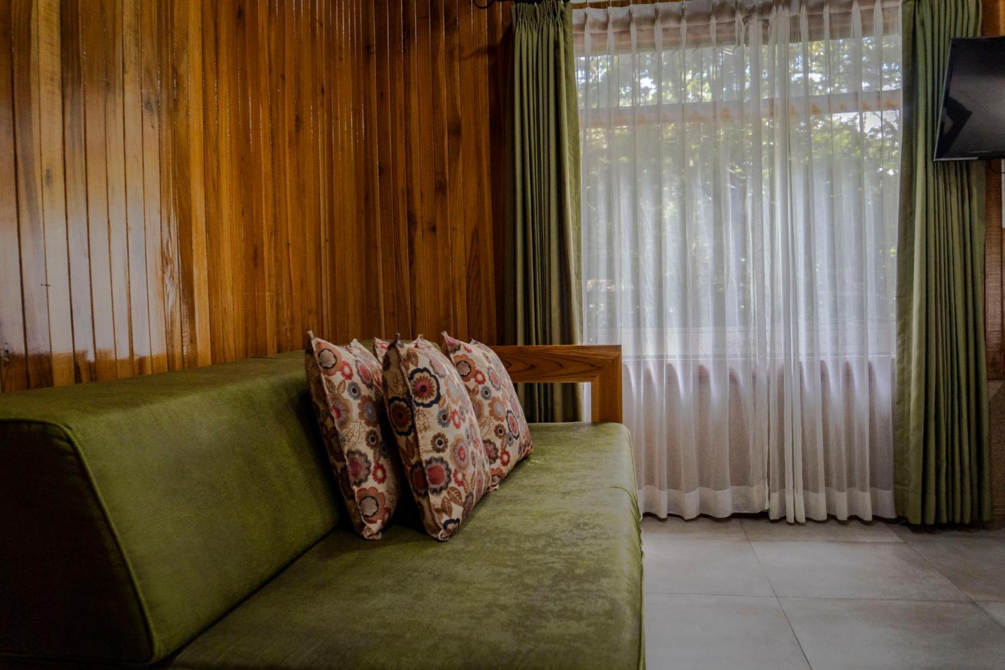 Los Pinos Cabins & Reserve モンテベルデ 部屋 写真