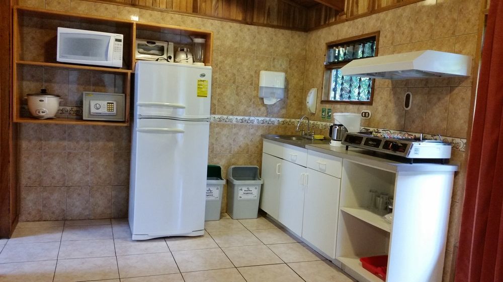 Los Pinos Cabins & Reserve モンテベルデ エクステリア 写真